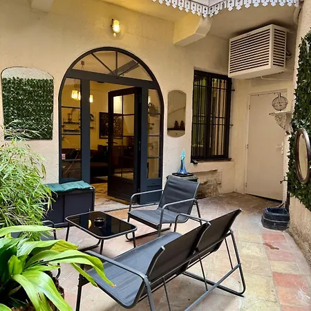 شقة Hideaway In Historic Heart Of