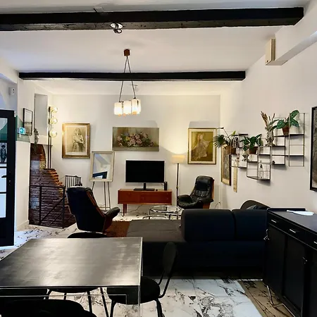 شقة Hideaway In Historic Heart Of