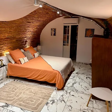 Hideaway In Historic Heart Of شقة تولوز