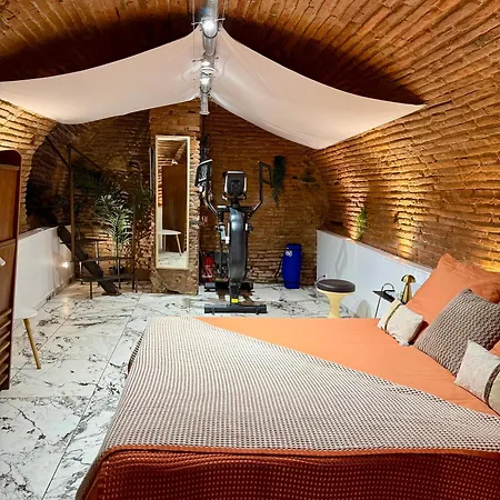 Hideaway In Historic Heart Of شقة